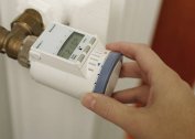 Vrste regulatora temperature i tlaka u sustavu grijanja, opis specifičnosti njihovog rada i rada