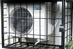 Ozdobné mříže a kryty pro klimatizace na fasádě: rozměry a instalace