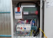 Box for circuit breakers: installation features