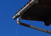 Características do reparo do sistema de drenagem em várias instalações