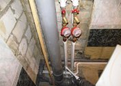 Aixecador de calefacció central: característiques, requisits d’instal·lació, paràmetres de selecció de material i procediment d’aturada