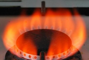 La raison pour laquelle le gaz commence à brûler rouge ou orange
