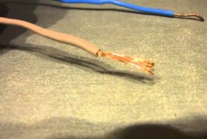 Comment connecter un fil simple et un fil de cuivre toronné