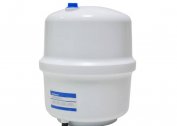 Bakit kailangan namin ng isang tanke ng imbakan para sa isang reverse osmosis filter at kung paano ito gumagana