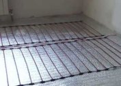 Installations- und Verbindungstechnik für Kohlefaser-Fußbodenheizung