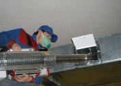 Equipement pour nettoyer les systèmes de ventilation, les conduits de ventilation et les conduits