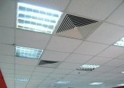 Ventilazione a soffitto: sospesa, sospesa, a cremagliera