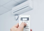 Vid vilken temperatur kan jag slå på och använda luftkonditioneringen: regler för drift och underhåll