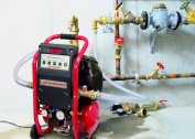 Métodos para lavar o sistema de aquecimento de apartamentos e casas particulares, exemplos de elaboração de um ato e métodos para prevenir o aparecimento de poluição