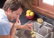 Как да премахнете миризмата на канализация от мивката в кухнята