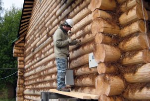 How to insulate a log house