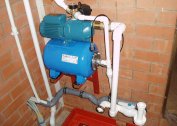 How is the water pumping station of a private house and a summer house arranged