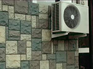 Condizionatore d'aria per facciata ventilata