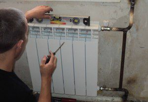 Ketiadaan masalah dengan pemanasan bergantung pada pemasangan radiator yang betul