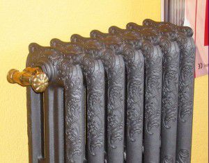 Cast iron heating batteries must be secured more securely because they are heavier