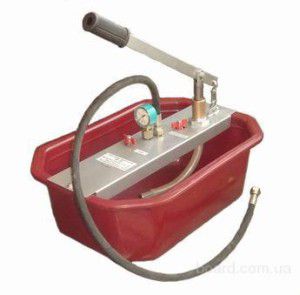 Det er muligt at hælde flydende fugemasse i varmesystemet, inklusive at bruge en manuel pumpe til krympning