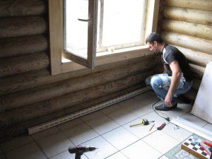 Vytápění podlahové desky zabrání plísním na dřevěných stěnách.