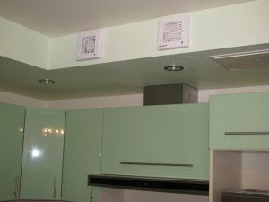 разпределение на вентилаторите за отработените газове в кухнята