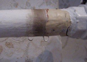 Microcrack într-o țeavă de oțel